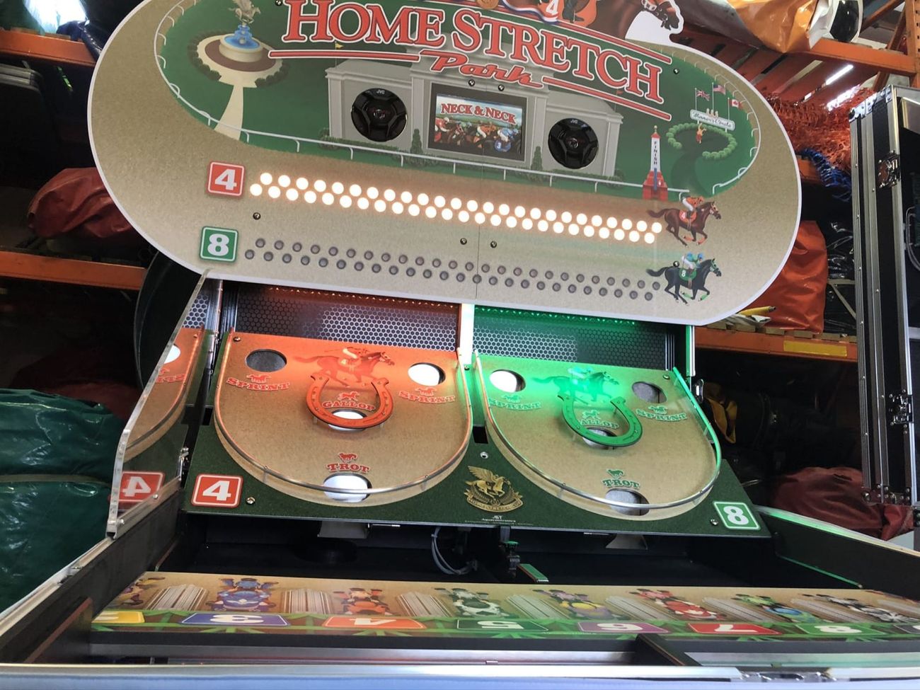 Home Stretch Horse Racing Game
