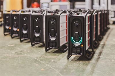 Instagrid ONE Max portable battery unit with the illuminated status ring around the central power outlet