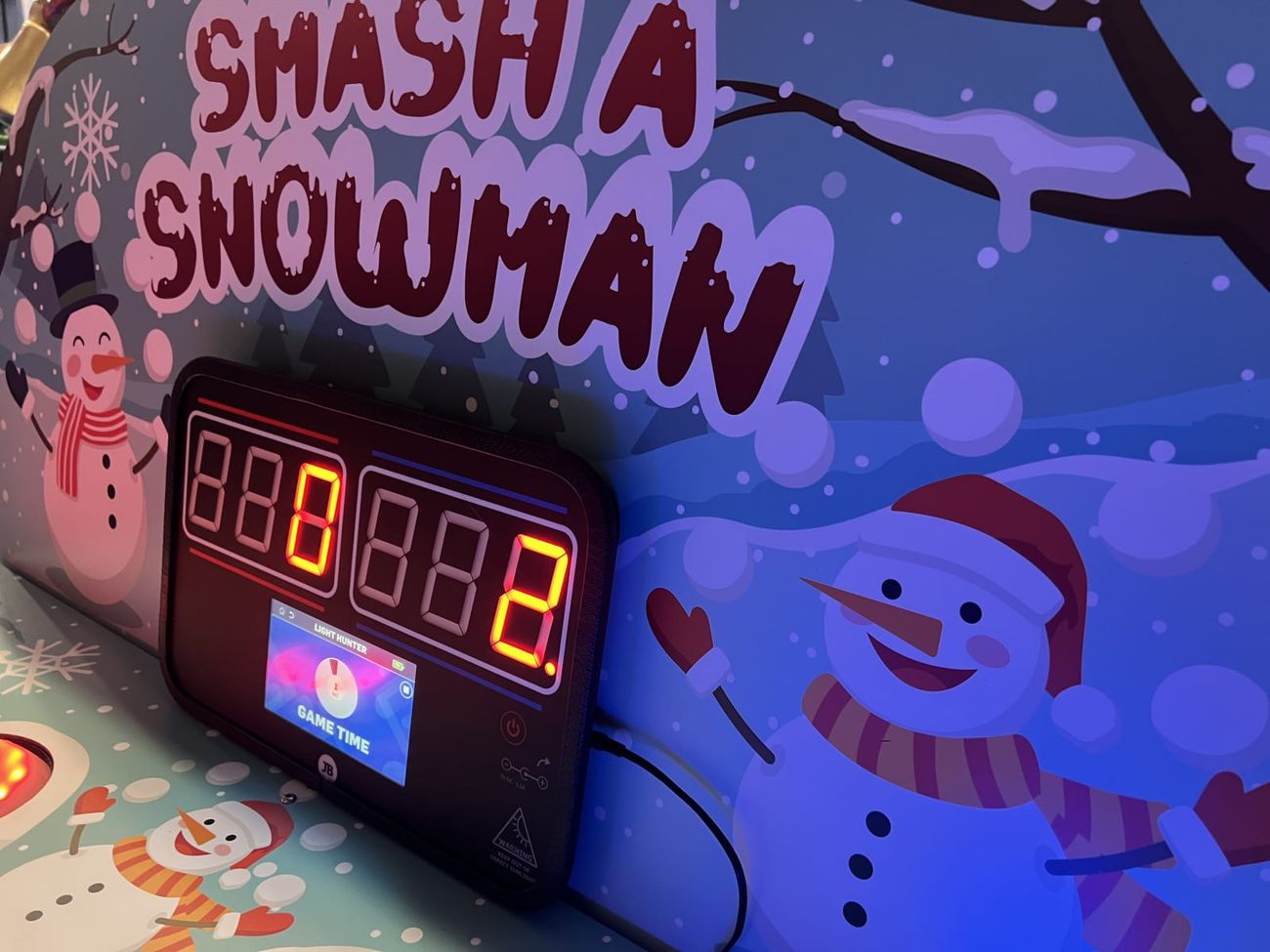 Digital scoreboard tracking two-player game time